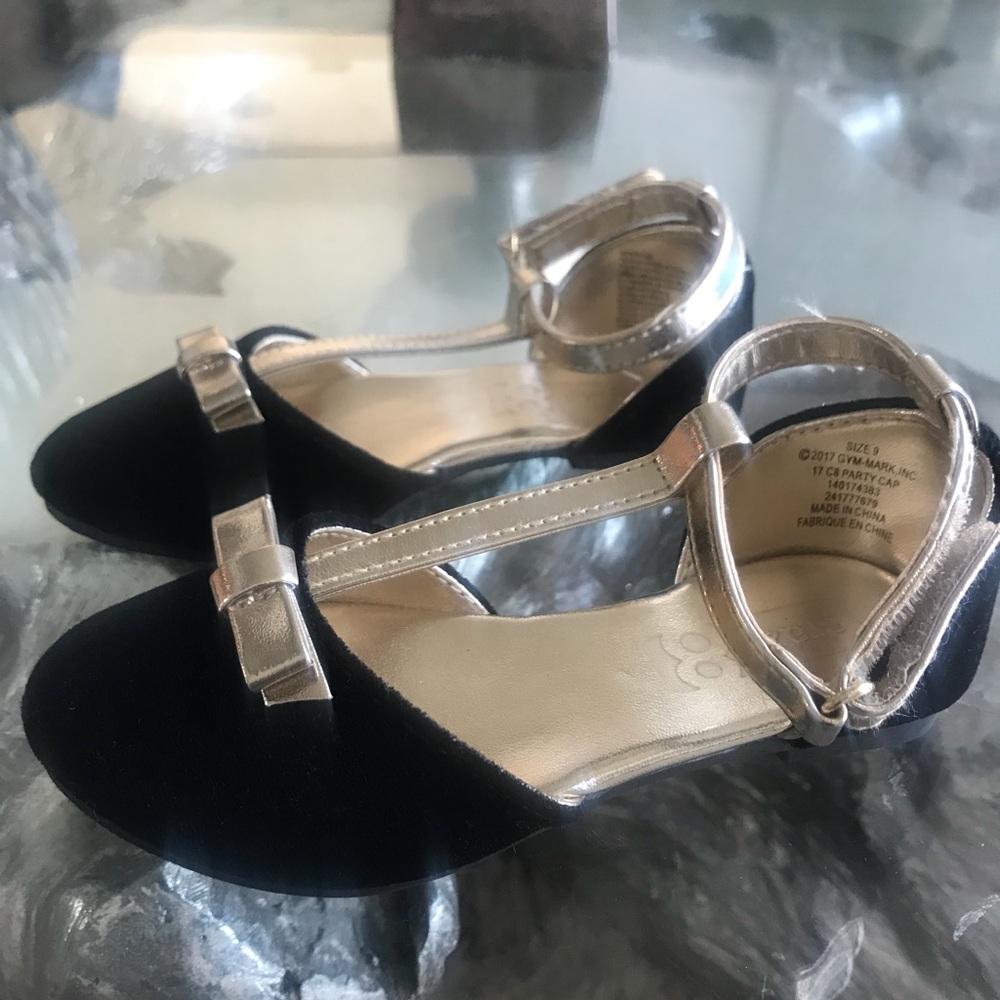 Dress shoes